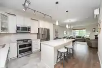 306 20325 85 AVENUE - thumbnail 4