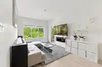 411 828 GAUTHIER AVENUE - thumbnail 2