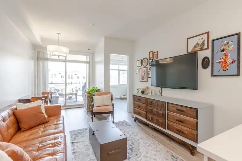 303 20673 78 AVENUE - photo 2 of 40