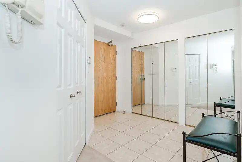 302 2189 W 42ND AVENUE - photo 4 of 40