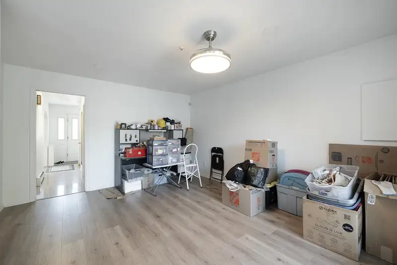 2613 PARKER STREET - photo 4 of 14