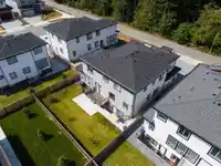 2731 201 STREET - thumbnail 2