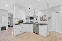 1 21579 88B AVENUE - thumbnail 4