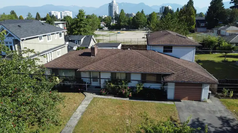 2435 E 38TH AVENUE - photo 1 of 17