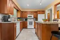 21219 93 AVENUE - thumbnail 9