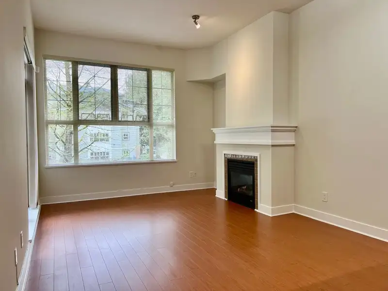 1314 4655 VALLEY DRIVE - photo 2 of 22