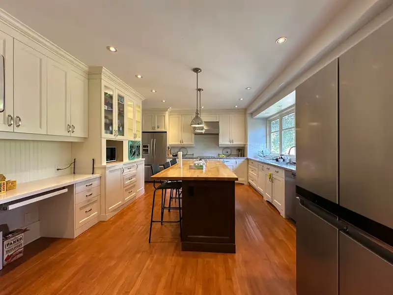 4678 W 3RD AVENUE - photo 4 of 18