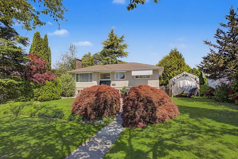 6541 GRANT STREET - photo 3 of 29