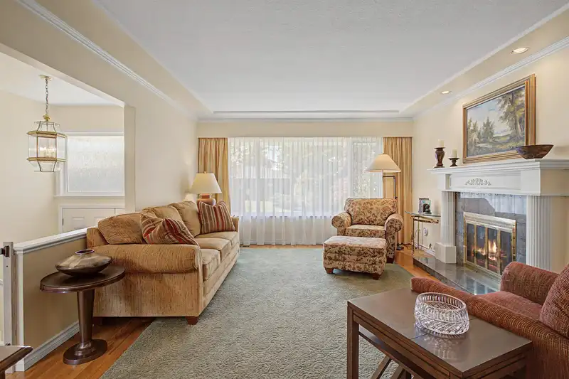 6541 GRANT STREET - photo 4 of 29