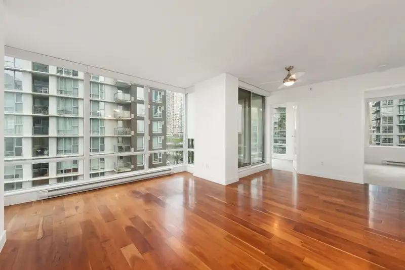 808 1495 RICHARDS STREET - photo 2 of 37