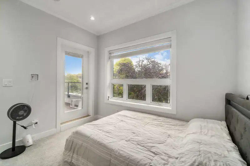 2575 & 2577 PARKER STREET - photo 2 of 40