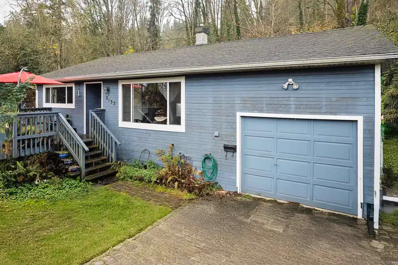 2133 HOPE STREET - photo 2 of 30