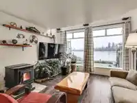 1A 20837 LOUIE CRESCENT - thumbnail 2