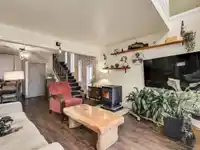 1A 20837 LOUIE CRESCENT - thumbnail 3