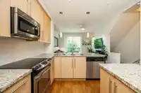 10 8250 209B STREET - thumbnail 7