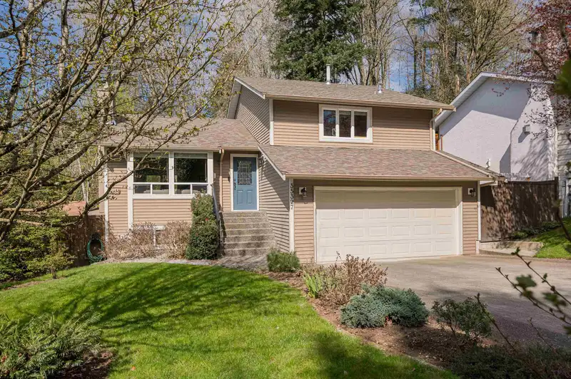 35327 SANDY HILL CRESCENT - photo 1 of 40