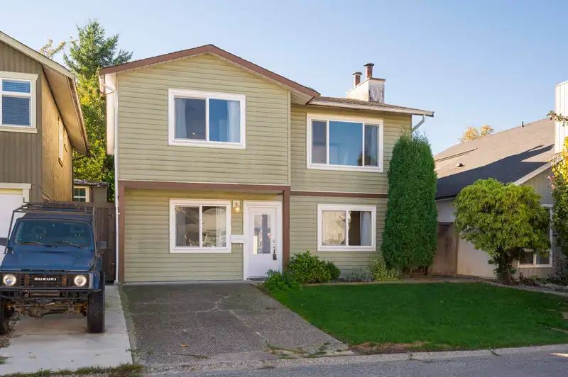 8558 MCCUTCHEON AVENUE - photo 1 of 39