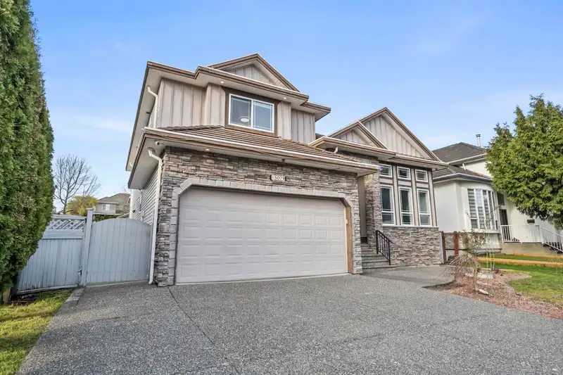 15079 67 AVENUE - photo 1 of 40