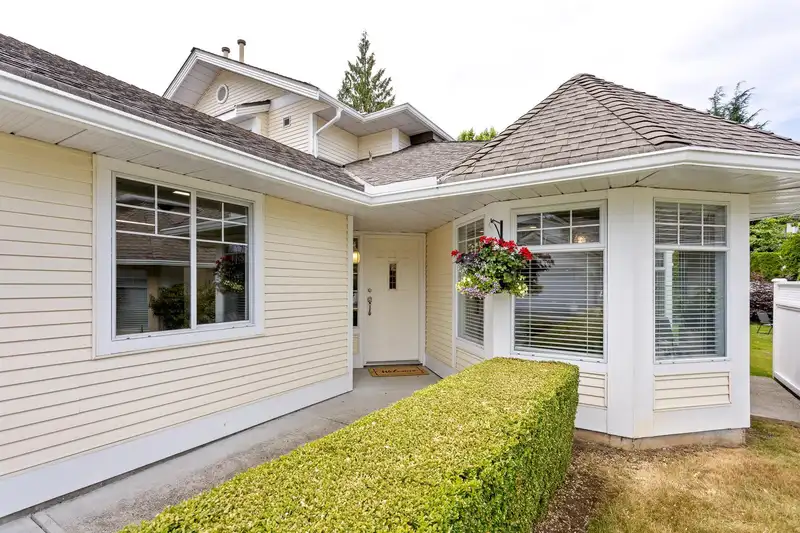 149 8737 212 STREET - photo 3 of 26