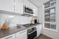 502 3263 PIERVIEW CRESCENT - thumbnail 9