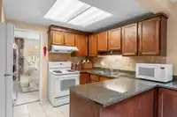 11357 KINGCOME AVENUE - thumbnail 9
