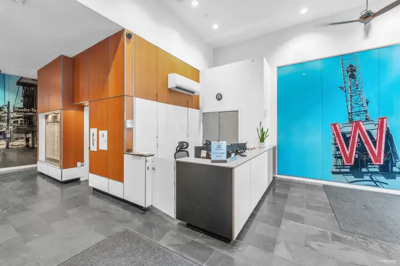 3605 128 W CORDOVA STREET - photo 4 of 38