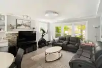 1722 145A STREET - thumbnail 5