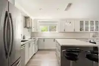 1722 145A STREET - thumbnail 9