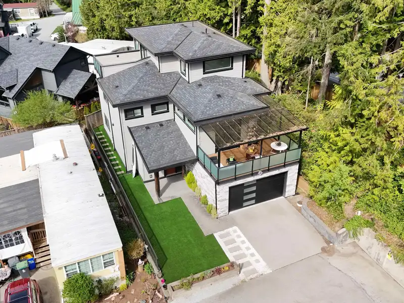52 3295 SUNNYSIDE ROAD - photo 1 of 40