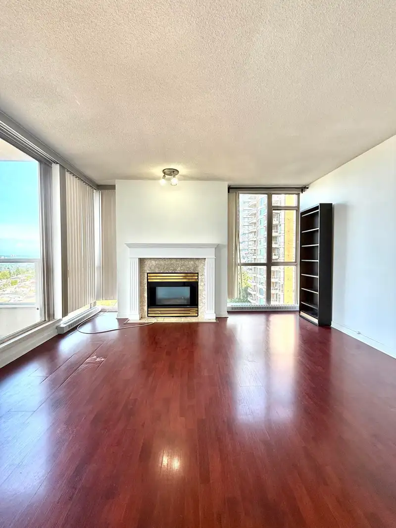 1101 4657 HAZEL STREET - photo 2 of 16