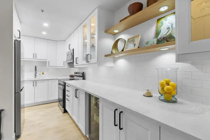 104 20177 54A AVENUE - photo 1 of 40