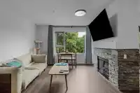 309 200 KLAHANIE DRIVE - thumbnail 4