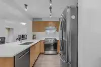 309 200 KLAHANIE DRIVE - thumbnail 6