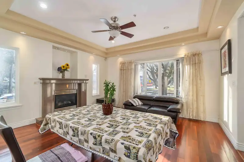 5396 RHODES STREET - photo 2 of 33
