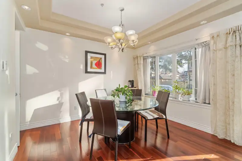 5396 RHODES STREET - photo 4 of 33