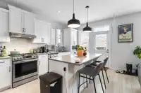 20291 82A AVENUE - thumbnail 3
