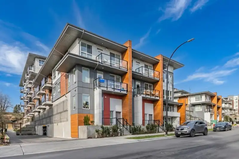413 11655 FRASER STREET - photo 1 of 40