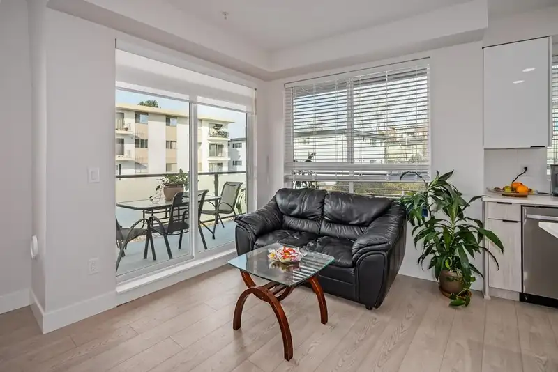 413 11655 FRASER STREET - photo 4 of 40