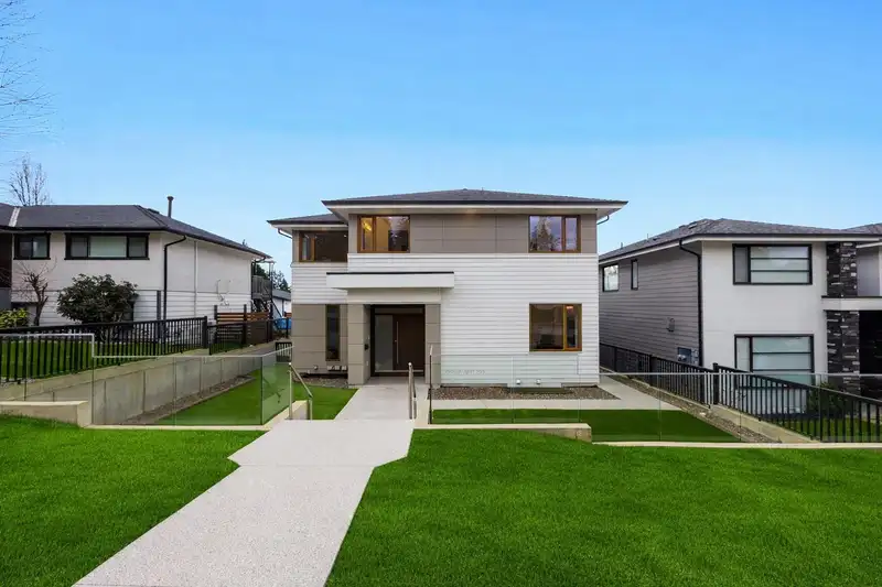 2150 KUGLER AVENUE - photo 1 of 35