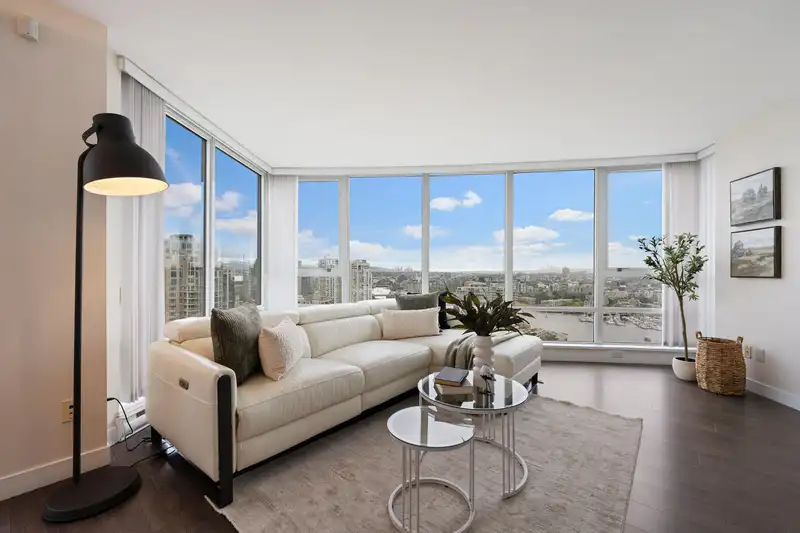 3007 1408 STRATHMORE MEWS - photo 3 of 40