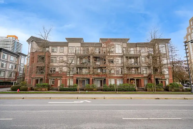 117 10499 UNIVERSITY DRIVE - photo 1 of 27