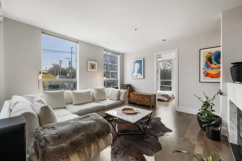 204 2108 W 12TH AVENUE - photo 2 of 39
