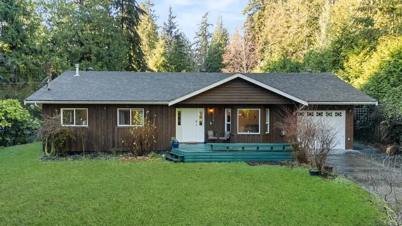 1559 PARK AVENUE - photo 3 of 37