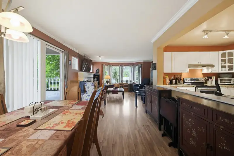 119 20894 57 AVENUE - photo 4 of 40