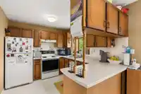 7387 131A STREET - thumbnail 8