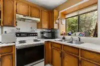 7387 131A STREET - thumbnail 10