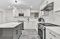 20225 40 AVENUE - thumbnail 1