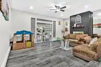 20225 40 AVENUE - thumbnail 8