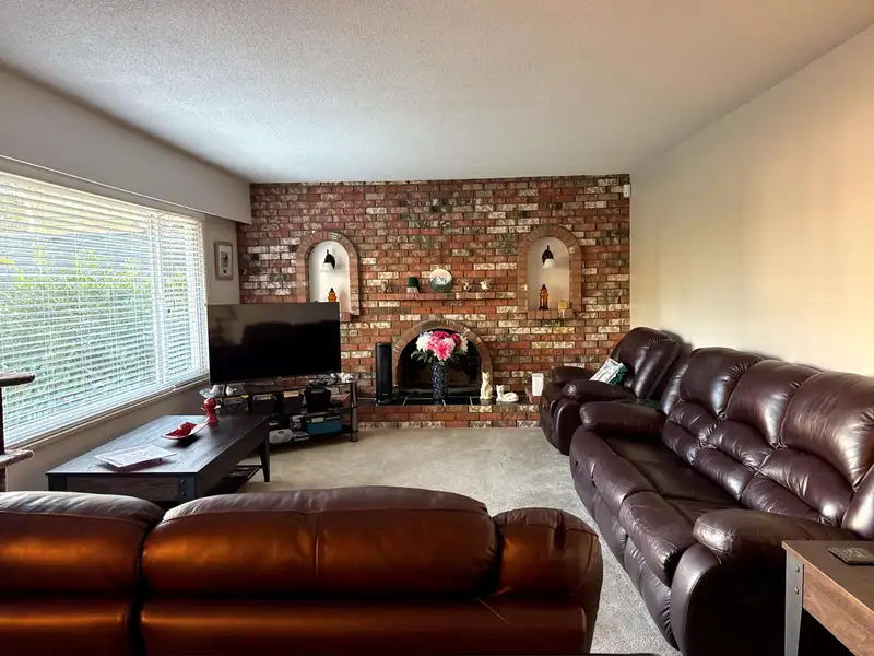 4545 208 STREET - photo 3 of 25