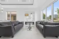 5835 CLARENDON STREET - thumbnail 3